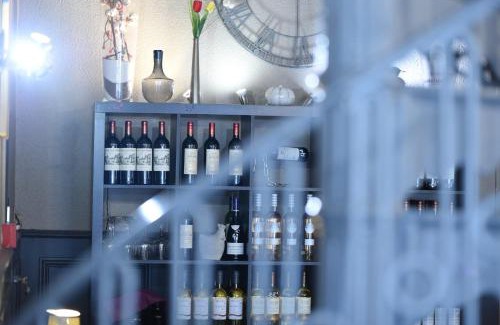 Carbon-Blanc Hotel | Hôtel Le Juliano