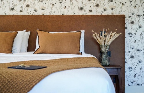 Talloires-Montmin Hotel | Hôtel Le Mouton Bleu