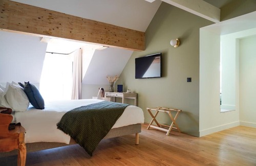 Talloires-Montmin Hotel | Hôtel Le Mouton Bleu