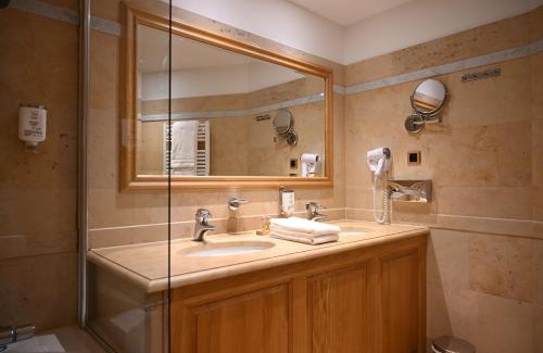 Tournus Hotel | Hôtel Le Rempart