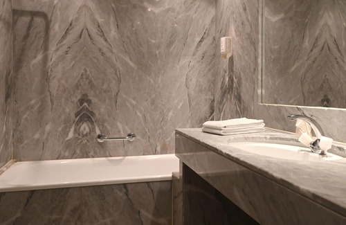 Tournus Hotel | Hôtel Le Rempart