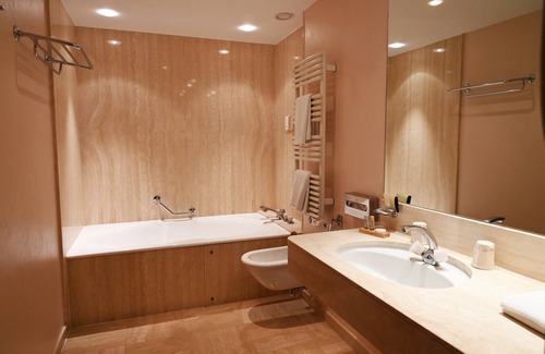 Tournus Hotel | Hôtel Le Rempart