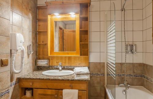 Belle Plagne Hotel | Hôtel Les Balcons Village