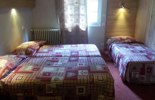 Praz-sur-Arly Hotel | Hôtel Les Bernards