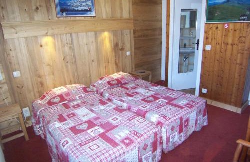 Praz-sur-Arly Hotel | Hôtel Les Bernards