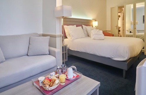 Villa Montmorency Hotel | Hôtel Poussin