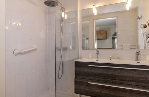 Greoux-les-Bains Hotel | Hôtel - Résidence Lou Paradou