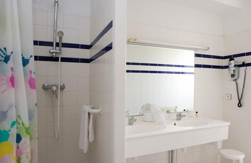 Hendaye Hotel | Hôtel Résidence Vacances Bleues Orhoitza
