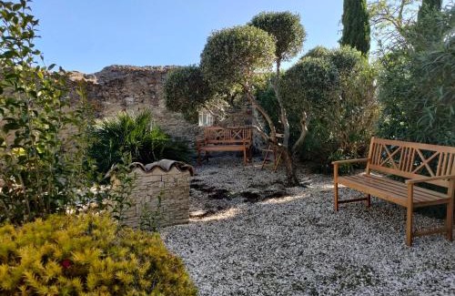 Conilhac-Corbieres Hotel | Hôtel Restaurant L'Art des Mets by Côté Jardin