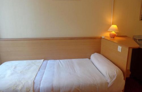 Evian-les-Bains Hotel | Hôtel Restaurant Continental