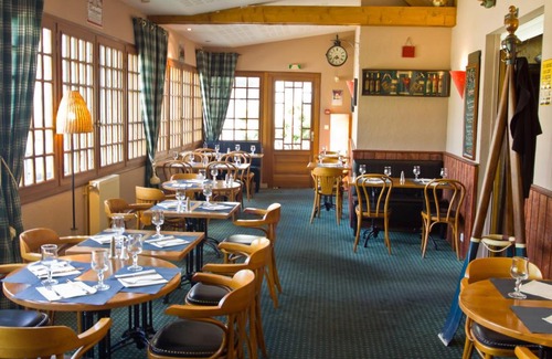 Gourdon Hotel | Hôtel Restaurant La Promenade