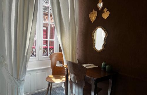 Salers Hotel | Hôtel Restaurant Le Beffroi