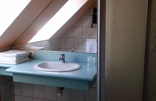 Pouldreuzic Hotel | Hôtel Restaurant Le Capricorne