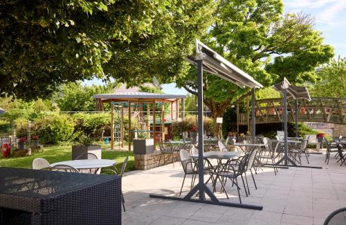 Banassac Hotel | Hôtel-Restaurant Le Calice Du Gevaudan - A75