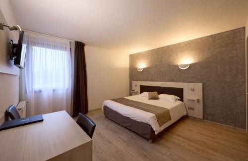 Banassac Hotel | Hôtel-Restaurant Le Calice Du Gevaudan - A75