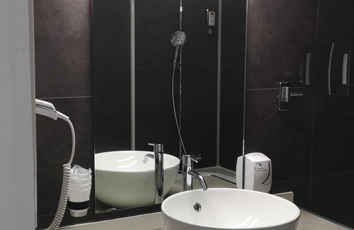 Cerizay Hotel | Hôtel Restaurant Le Cheval Blanc