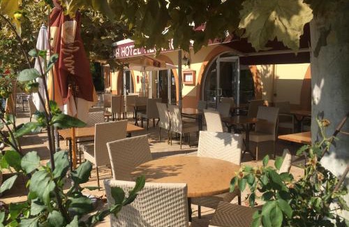 Nogaro Hotel | Hôtel-Restaurant le Commerce