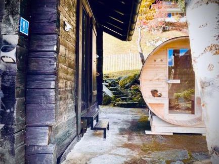 Blatten bei Naters Apartment | Hüttli Chalet mit atemberaubendem Weitblick