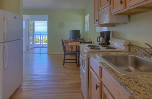 St. Pete Beach House | H-4 Havana Inn -2 bed 1 bath