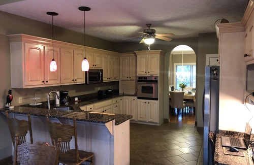 Frankfort House | H-DERBY, Keeneland, Bourbon or Family Gathering!