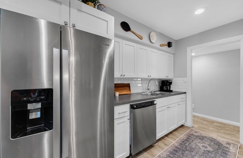 Farmers Branch House | H Haus - Close to Everything & Pet Friendly