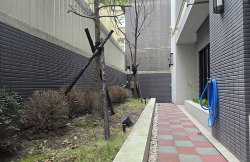 Datong Apartment | H&K 2/1 Quiet corner next to Taipei main station