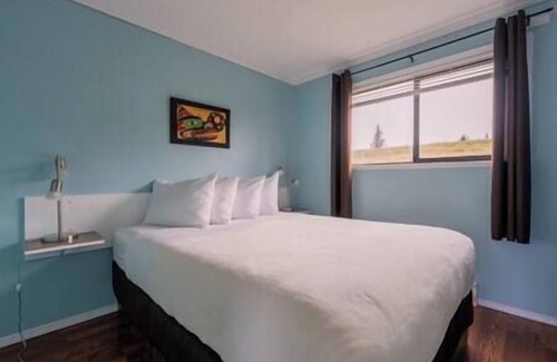 Alert Bay Cabin | (H) Standard Double Cabin (pet friendly)