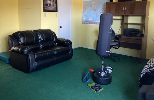 Houston House | H-Town home away from home near Bush Intercontinental Airport