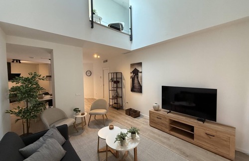 La Goleta Apartment | H2M Postigo Duplex terrace 2 baths , Smart TV,Oven