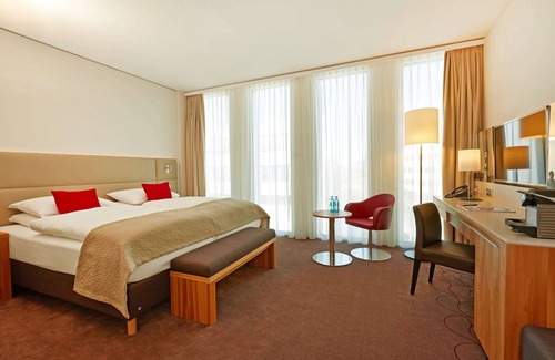 Riem Hotel | H4 Hotel München Messe