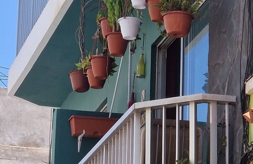 Las Palmas de Gran Canaria Apartment | Habitación con Litera y Perqueno Patio Privado. Para 2 Personas en Zona Centroco