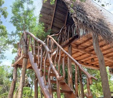 Habarana Ski Chalet | Habarana Chena Hut - Air conditioning Private Cabana with Balcony
