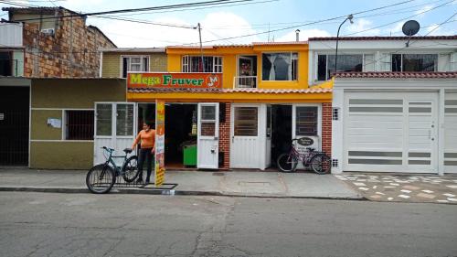 Fontibon House | Habitación 5 minutos aeropuerto