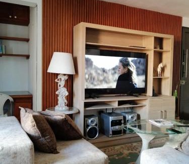 Bello House | Habitación acogedora en ambiente familiar al norte de Medellín