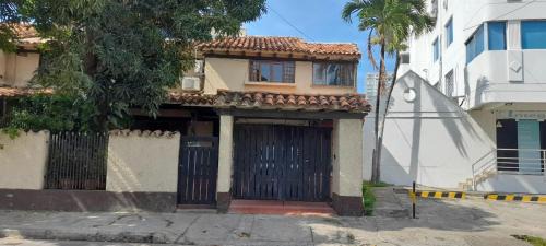Manga House | Habitación con baño privado en el corazón de Manga