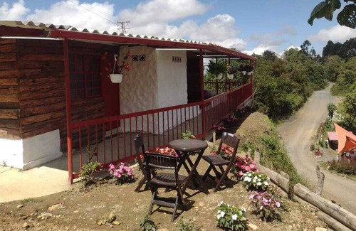 Santa Rosa de Cabal Cabin | *Habitación Familiar*Campestre* 5 Min Termales🏞