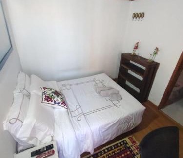 Carlos Lleras Restrepo House | Habitación ITCI – Terminal Salitre