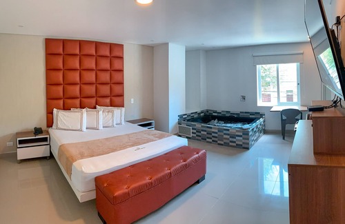 Laureles Hotel | Habitacion Junior Suite Con Jacuzzi En Laureles Estadio