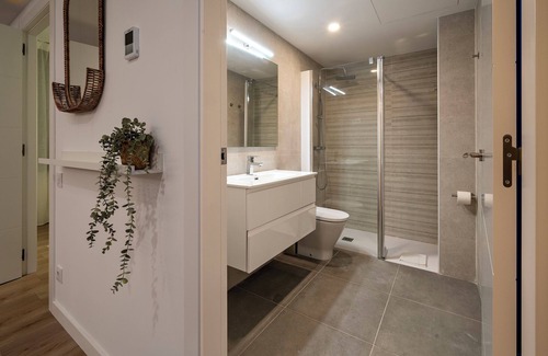 Collblanc y La Torrassa Apartment | Habitat Apartments Teatre 23
