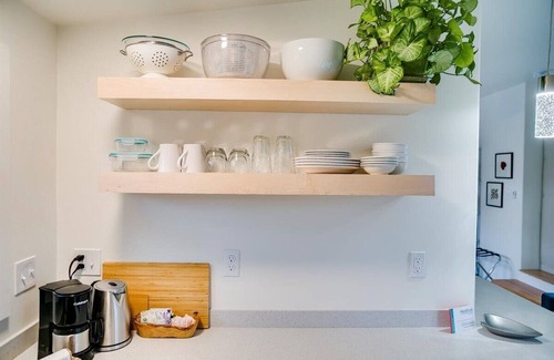 Sunset Apartment | #HabitueHomes - Green Spot Studio- Dog Friendly!