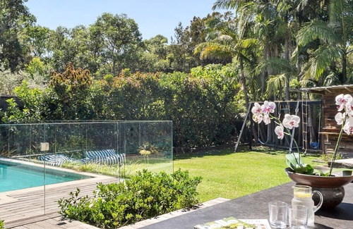Avalon Beach House | Hachi - a beautiful home right near the Ocean
