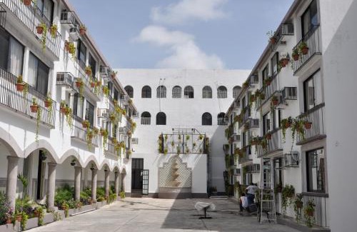 Downtown Cancun Hotel | Hacienda de Castilla