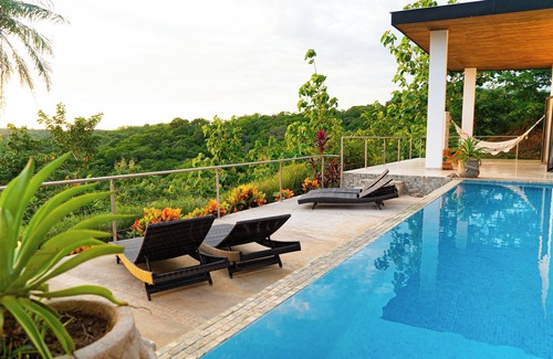 Rio Seco House | Hacienda Estrellas, contempory jungle house