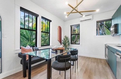 Flamingo Parks Apartment | Hacienda Flamingo Unit 4 - Chic 2BR Retreat Near Shops and Restaurants