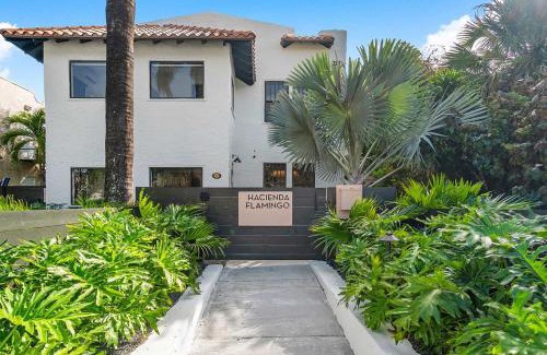 Flamingo Parks Apartment | Hacienda Flamingo Unit 4 - Chic 2BR Retreat Near Shops and Restaurants