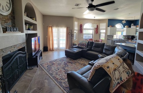 Las Cruces House | Hacienda Leon - Las Cruces Oasis with Pool and Mountain Views