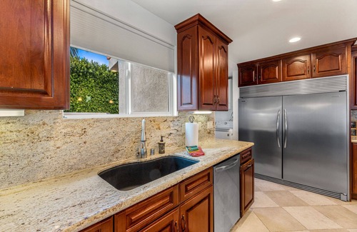 Racquet Club West House | Hacienda Miranda - Pickleball Court, Horseshoes, Family Home