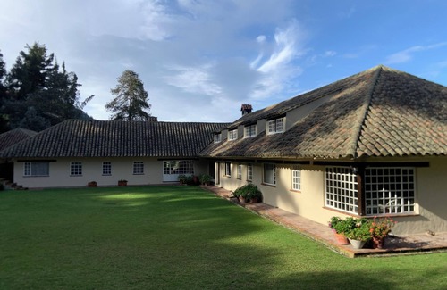Zipaquira Cottage | Hacienda Quebraditas with beautiful fireplace, 10 minutes from the Salt Cathedral.