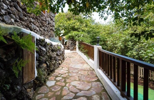 Icod de los Vinos Cottage | Hacsienda Jardín de las Hespérides Egle. Hacienda Rural en Medio del Bosque