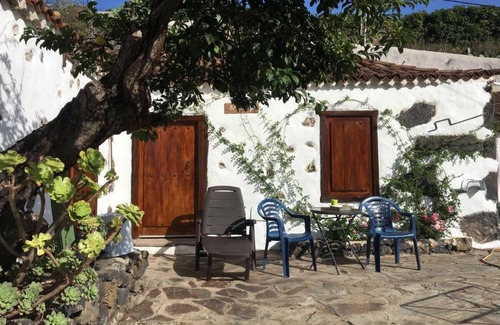Icod de los Vinos Cottage | Hacsienda Jardín de las Hespérides Egle. Hacienda Rural en Medio del Bosque